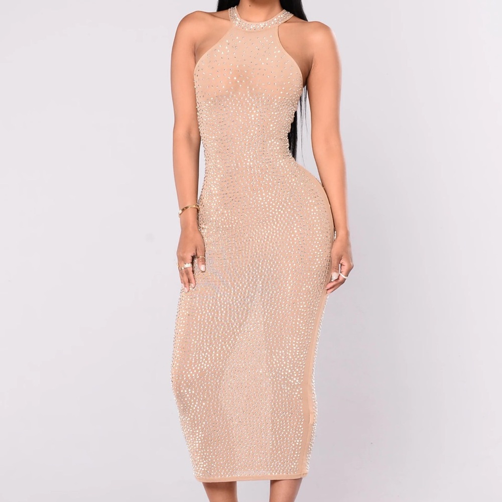 Elegant Beige Sleeveless Dress